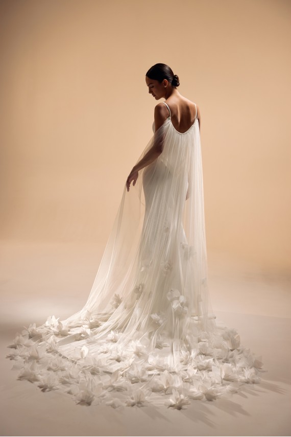 Lily (cape 2)